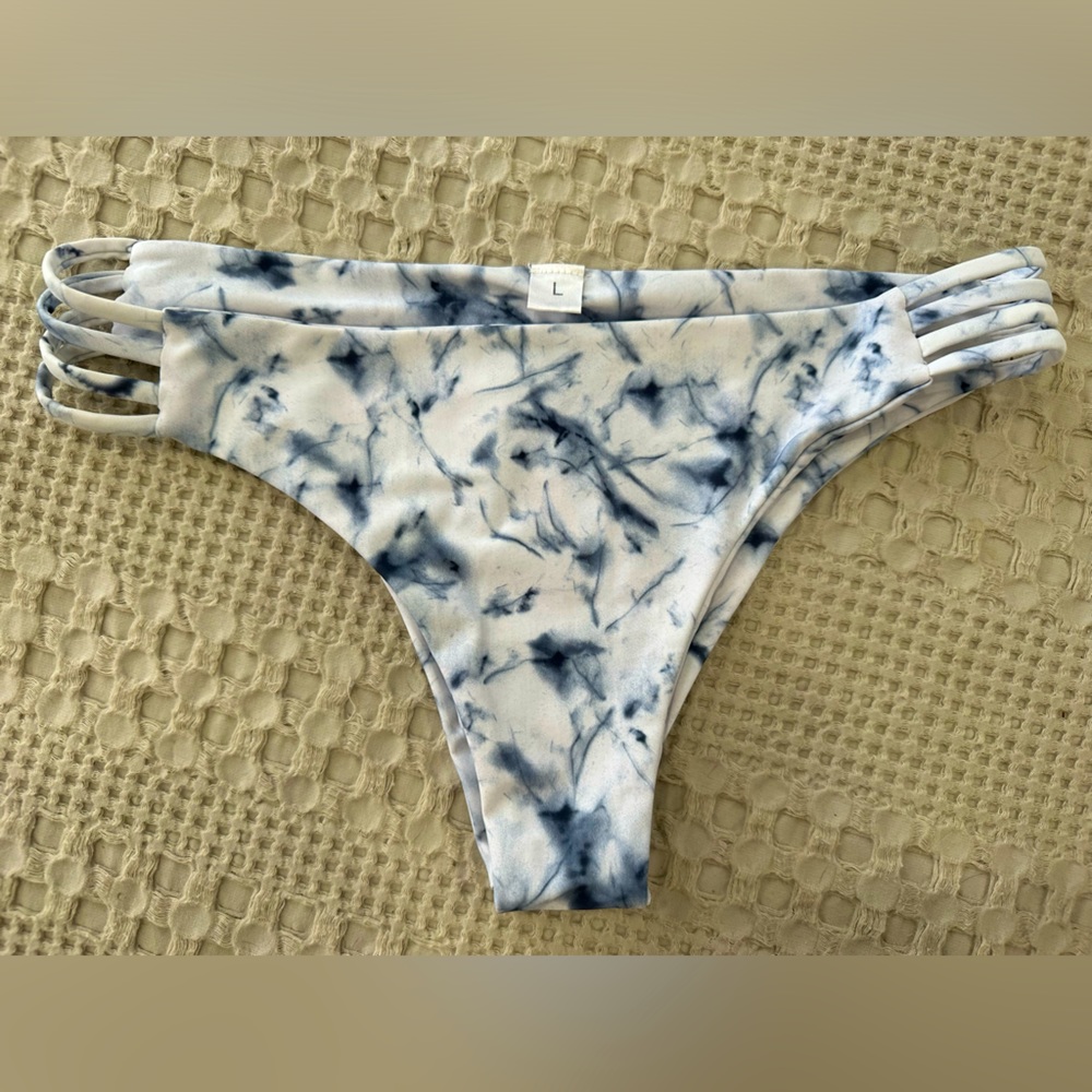SHEIN Bottoms - L